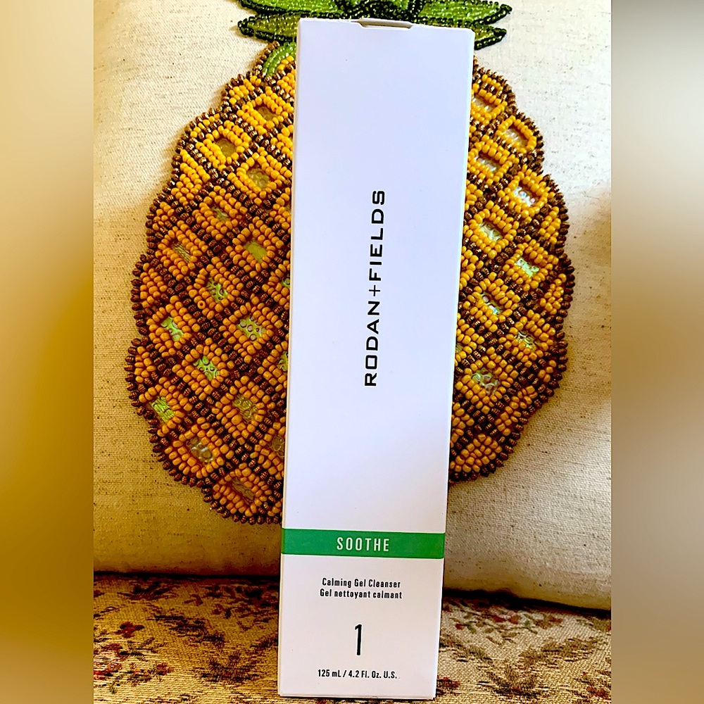 NIB 💚Rodan + Fields💚Soothe Gel Cleanser